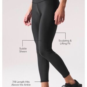 7/8 High-Waist Airlift Leggings